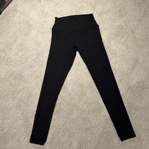 ALO size medium black leggings